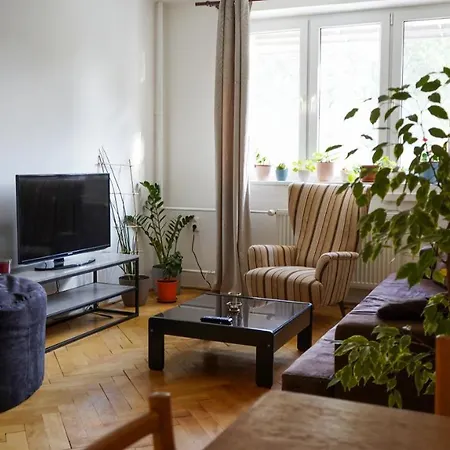 Utulny Byt Blizko Centra Apartamento