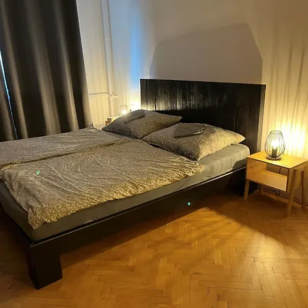 Utulny Byt Blizko Centra *